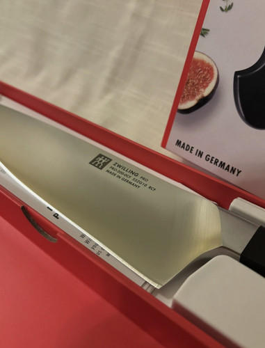 Zwilling pro chef knife - zwilling,